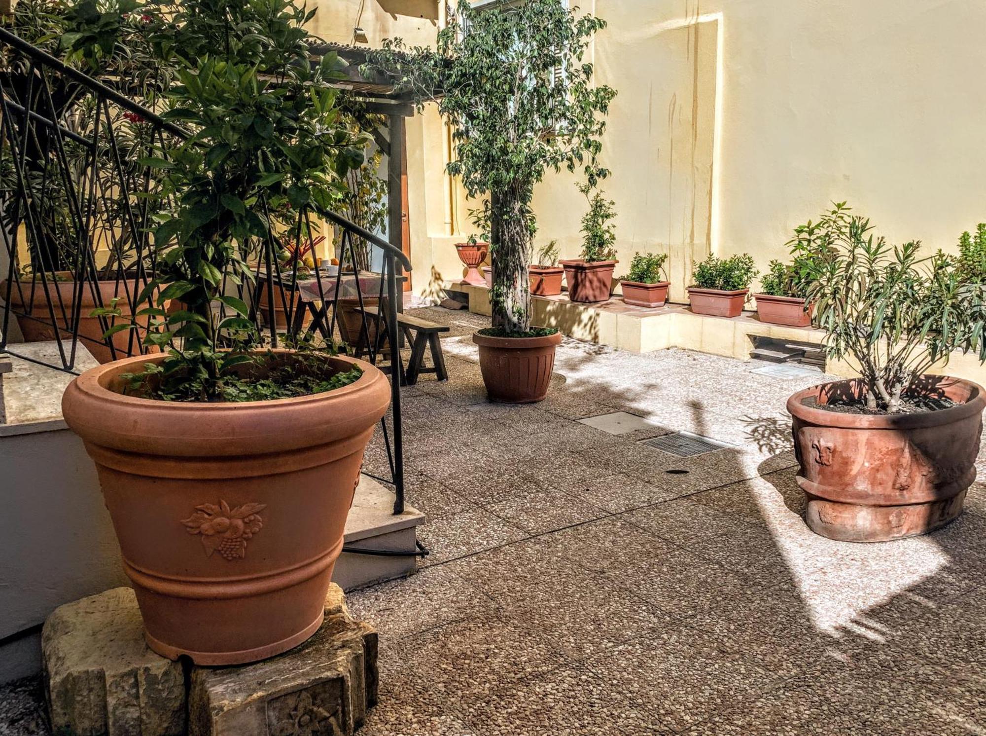 Apartmán Oasi Urbana Con Terrazza E Vista Cagliari Exteriér fotografie
