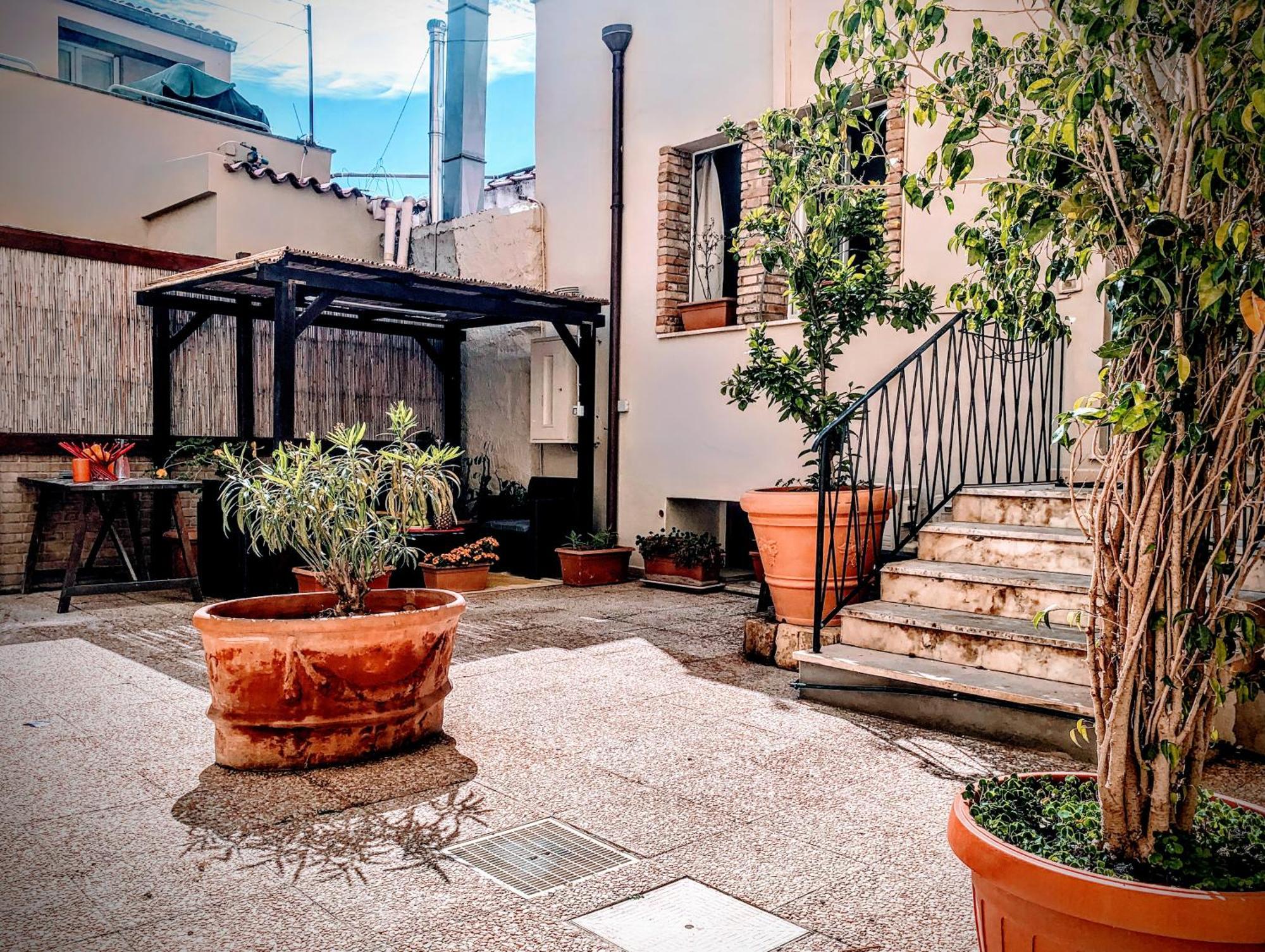 Apartmán Oasi Urbana Con Terrazza E Vista Cagliari Exteriér fotografie