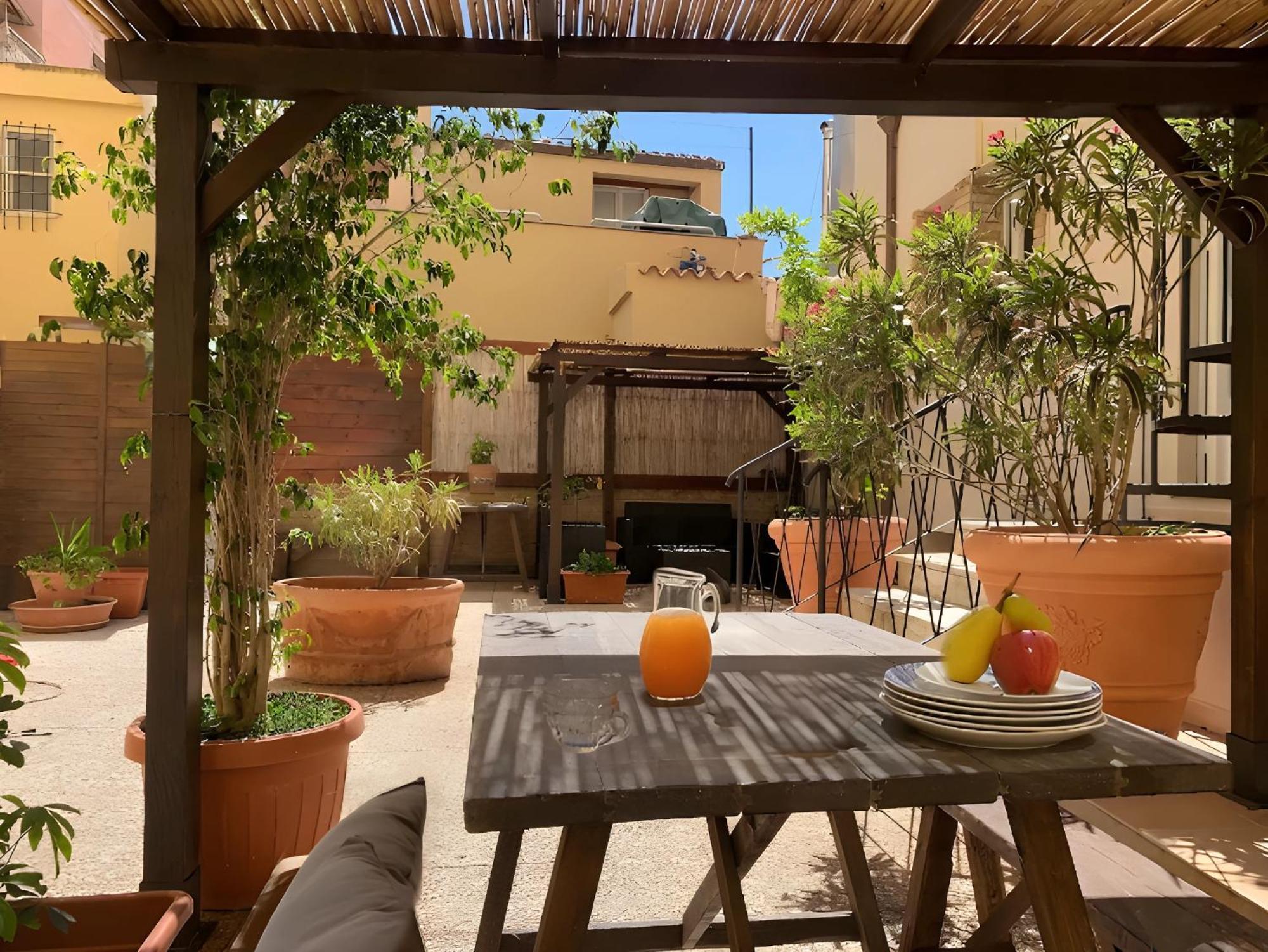Apartmán Oasi Urbana Con Terrazza E Vista Cagliari Exteriér fotografie